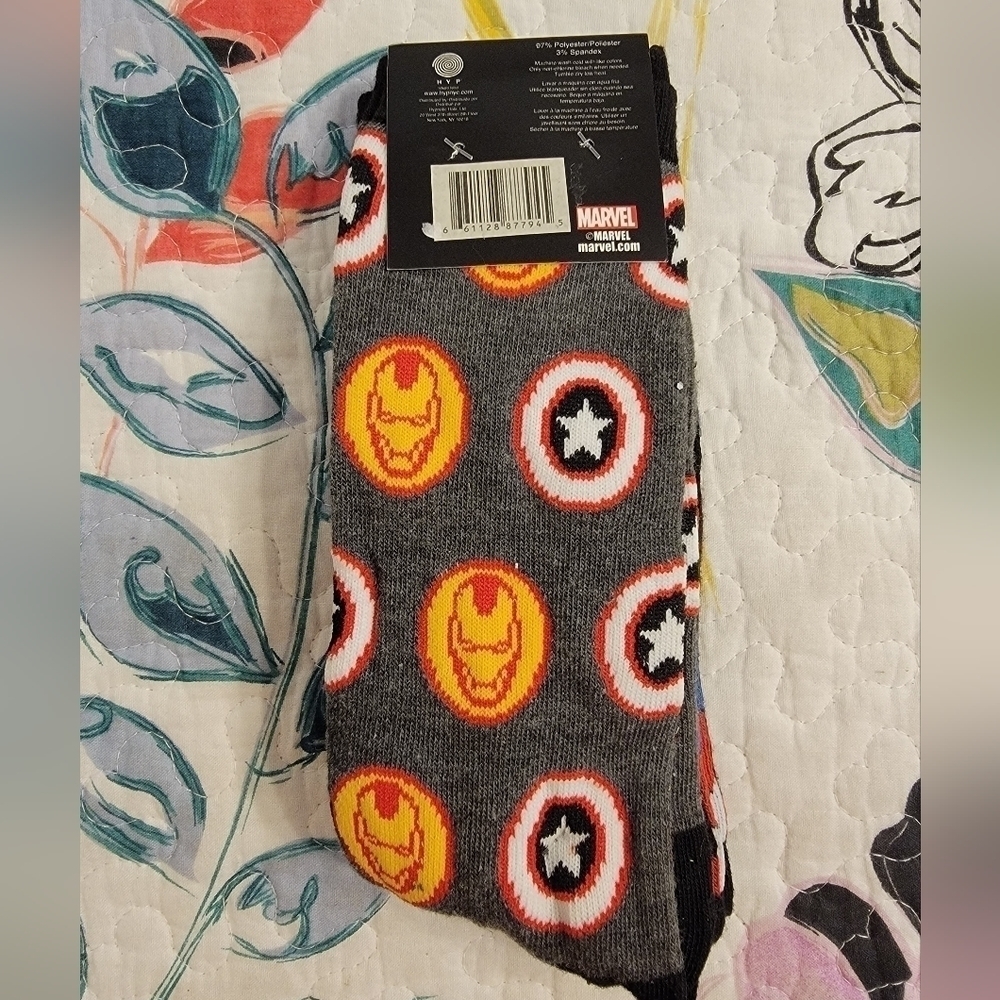 NWT Marvel 2 Pk Men's Socks - Picture 2 of 3